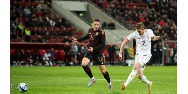 Alemania 2-3 Bélgica, 2 pases 1 gol de De Bruyne, primera victoria de Bélgica contra Alemania desde 1954 Alemania 2-3 Bélgica, 2 pases 1 gol de De Bruyne, primera victoria de Bélgica contra Alemania desde 1954